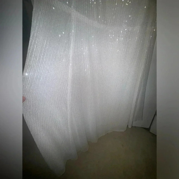 Mac Duggal Ieena White Beaded Cuff Drop Shoulder Faux Wrap Gown 2657 sz 14 NWT - Picture 10 of 11